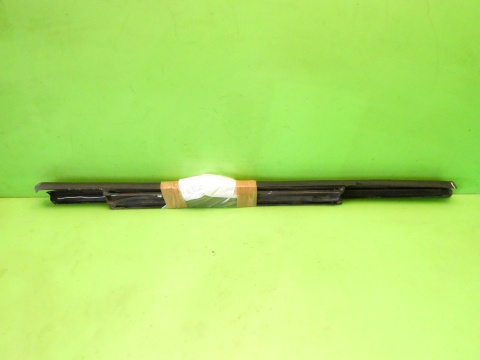 Listwa listwy drzwiowe dół prawa lewa przód tył AUDI A3 8L 5D 03-05