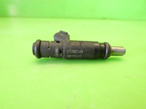 Wtrysk wtryskiwacz 06B133551T AUDI A4 B7 2.0 ALT 130KM 04-08