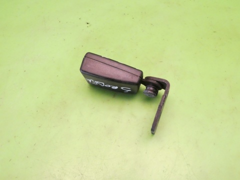 Zatrzask zapięcie pasa środek tył 13225290 OPEL CORSA D 06-11