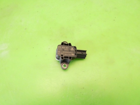 Czujnik uderzeniowy prawy 8P0955557 AUDI A4 B7 2.0 ALT 04-08