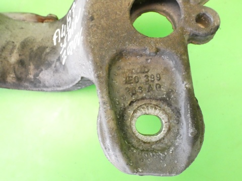 Łapa belka skrzyni multitronic podpora 8E0399263AG AUDI A4 B7 2.0 ALT 04-08