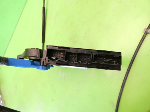 Mechanizm podnośnik szyby prawy przód 8E1959802B AUDI A4 B7 04-08