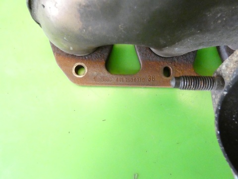 Kolektor wydechowy 06D253031C AUDI A4 B7 2.0 ALT 130KM 04-08