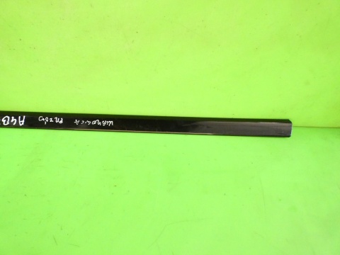 Listwa drzwiowa lewa przód 8E0853953 LZ9Y AUDI A4 B7 SEDAN 04-08