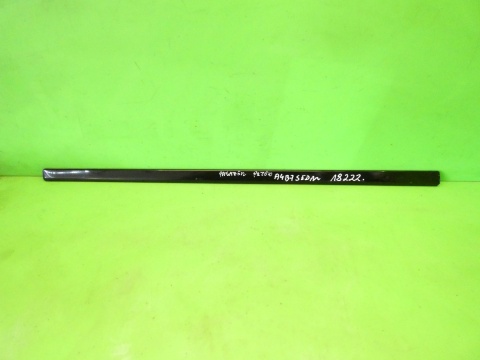 Listwa drzwiowa prawa przód 8E0853954 LZ9Y AUDI A4 B7 SEDAN 04-08
