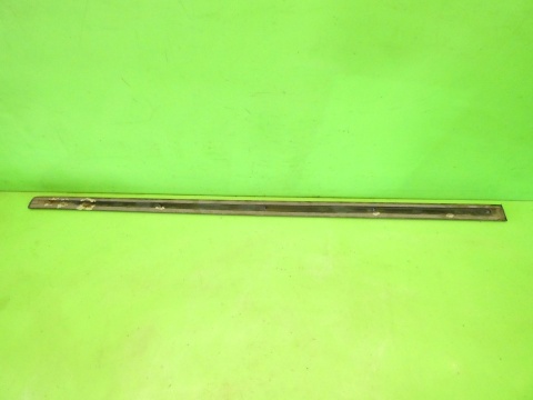 Listwa drzwiowa prawa przód 8E0853954 LZ9Y AUDI A4 B7 SEDAN 04-08