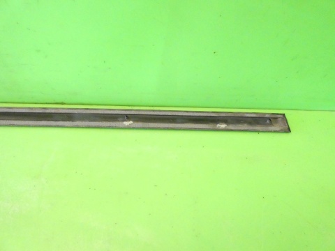 Listwa drzwiowa prawa przód 8E0853954 LZ9Y AUDI A4 B7 SEDAN 04-08