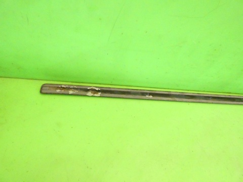 Listwa drzwiowa prawa przód 8E0853954 LZ9Y AUDI A4 B7 SEDAN 04-08