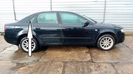 Szyba karoseryjna prawa tył mała trójkąt AUDI A4 B7 SEDAN 04-08