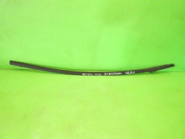 Listwa drzwiowa zgarniająca prawa przód AUDI A4 B7 SEDAN 04-08