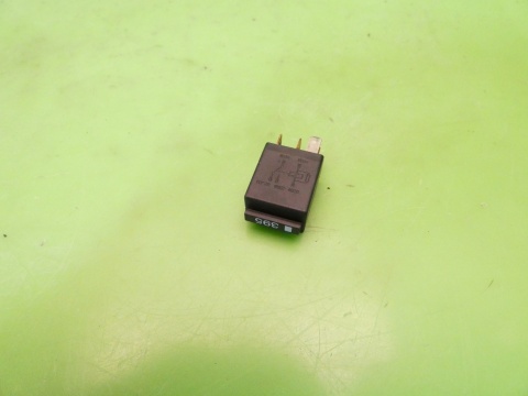 Przekaźnik 395 8Z0951253 AUDI A4 B7 2.0 ALT 04-08