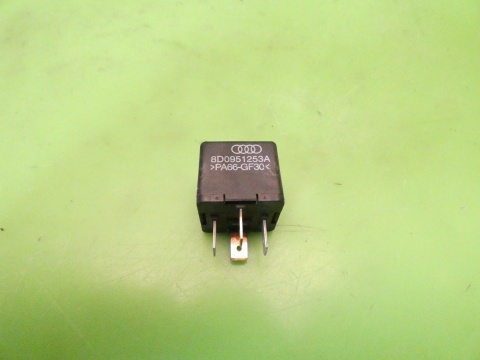 Przekaźnik 373 8D0951253A AUDI A4 B7 2.0 ALT 04-08