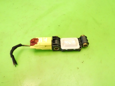 Czujnik uderzeniowy lewy tył 8E0959643B AUDI A4 B7 2.0 ALT 04-08