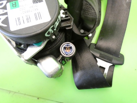 Pas bezpieczeństwa prawy przód AUDI A4 B7 SEDAN 04-08