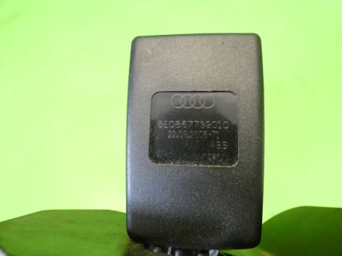 Zatrzask zapięcie pasa bezpieczeństwa lewy środek tył AUDI A4 B7 SEDAN 04-08