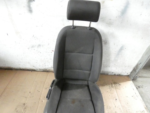 Fotel prawy pasażera przód AUDI A4 B7 SEDAN 04-08