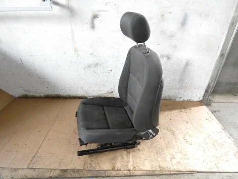 Fotel prawy pasażera przód AUDI A4 B7 SEDAN 04-08