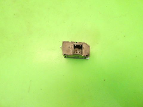 Przełącznik wysokości poziomu świateł 8E1919094 AUDI A4 B7 04-08