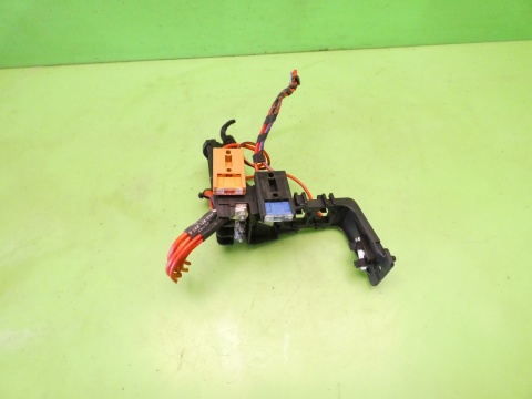 Skrzynka przekaźników 8E0937503B AUDI A4 B7 2.0 ALT 04-08