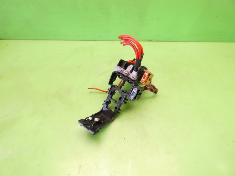 Skrzynka przekaźników 8E0937503B AUDI A4 B7 2.0 ALT 04-08