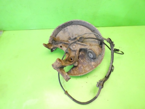 Zwrotnica piasta lewa tył AUDI A4 B7 2.0 ALT SEDAN 04-08