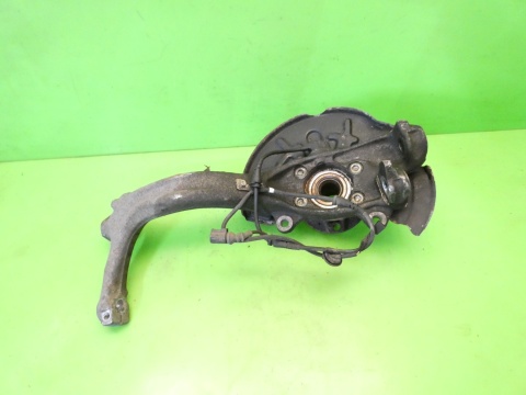 Zwrotnica piasta lewa przód 8E0407241B AUDI A4 B7 2.0 ALT SEDAN 04-08