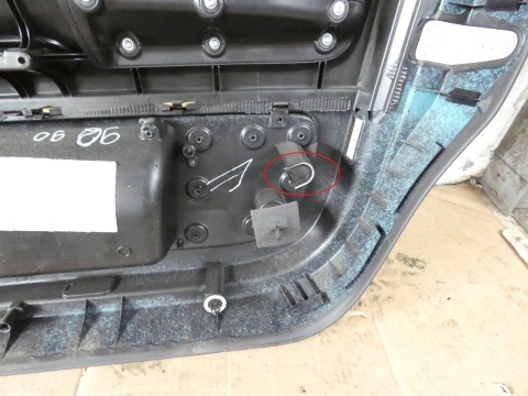 Boczek tapicerka lewa przód soul AUDI A4 B7 SEDAN 04-08