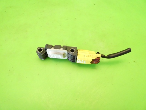 Czujnik uderzeniowy lewy 8E0959651A AUDI A4 B7 2.0 ALT 04-08