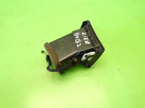 Kratka nawiewu lewa przód 8E0820901F AUDI A4 B7 04-08