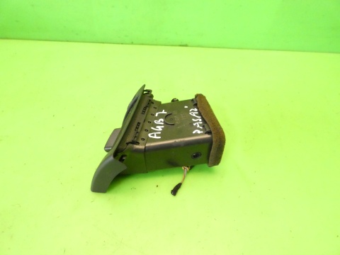 Kratka nawiewu prawa przód 8E0820902F AUDI A4 B7 04-08