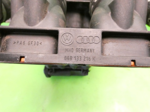 Kolektor ssący 06B133216K 06B133210BJ AUDI A4 B7 2.0 ALT 130KM 04-08