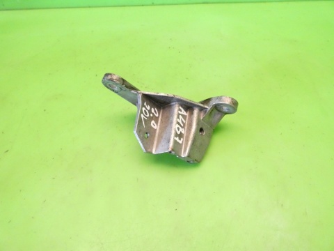 Łapa skrzyni multitronic 4B0713125D AUDI A4 B7 2.0 ALT 04-08