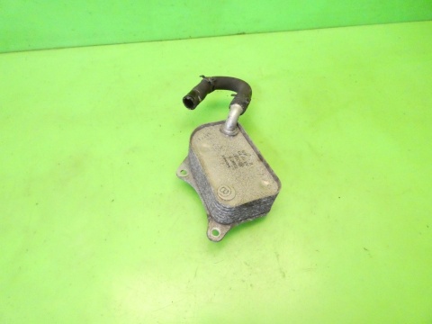 Chłodniczka oleju 06B117021 AUDI A4 B7 2.0 ALT 130KM 04-08