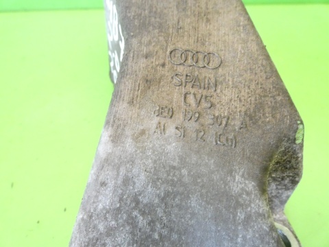 Łapa wspornik silnika prawa 8E0199307A AUDI A4 B7 2.0 ALT 130KM 04-08