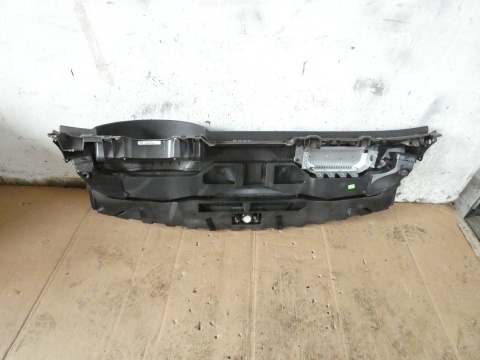 Deska rozdzielcza konsola czarna soul AUDI A4 B7 SEDAN 04-08