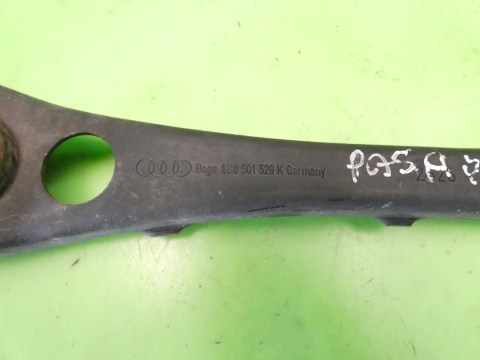 Wahacz prawy tył dół AUDI A4 B7 2.0 ALT 130KM SEDAN 04-08