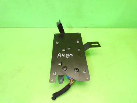 Wzmacniacz Harman Becker 8E5035223D AUDI A4 B7 SEDAN 04-08