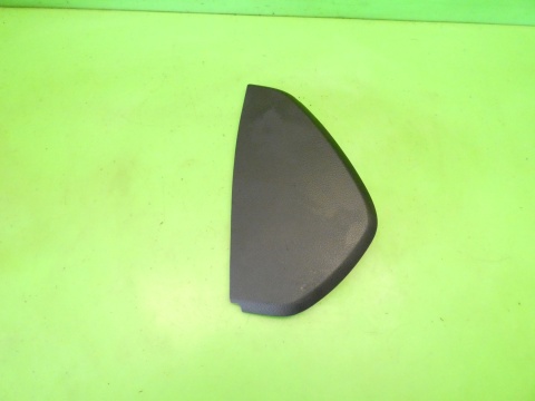 Zaślepka osłona deski prawa soul 8E0857086A AUDI A4 B7 SEDAN 04-08