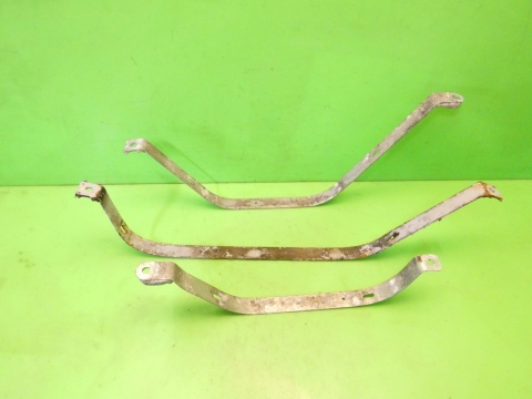 Listwy obejmy opaski zbiornika paliwa AUDI A4 B7 2.0 ALT SEDAN 04-08