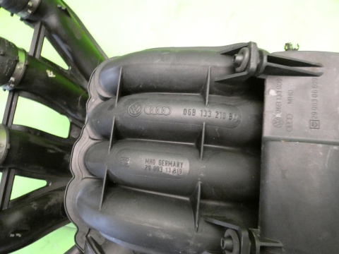 Kolektor ssący 06B133216K 06B133210BJ AUDI A4 B7 2.0 ALT 130KM 04-08