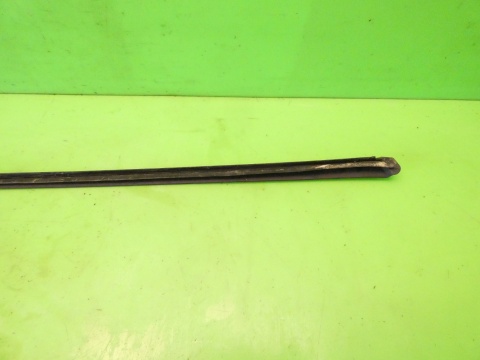 Listwa szyby czołowej prawa przód 8E0854328E AUDI A4 B7 SEDAN 04-08