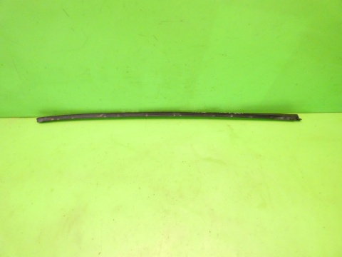 Listwa szyby czołowej prawa przód 8E0854328E AUDI A4 B7 SEDAN 04-08