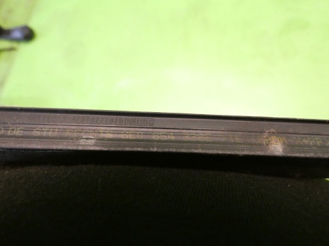 Listwa szyby czołowej prawa przód 8E0854328E AUDI A4 B7 SEDAN 04-08