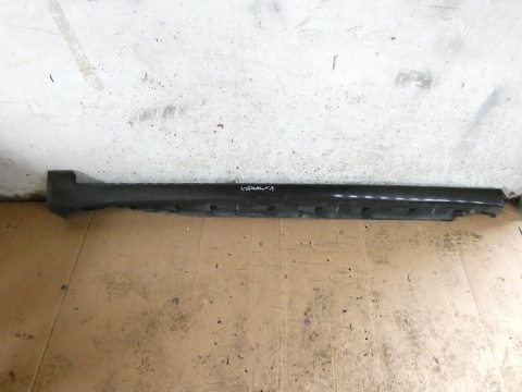 Listwa nakładka na próg progu lewa 8E0853859 LZ9Y AUDI A4 B7 SEDAN 04-08