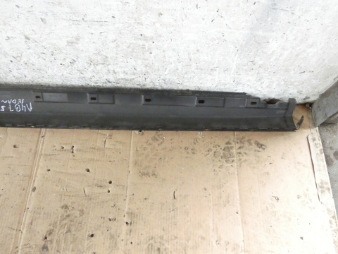 Listwa nakładka na próg progu lewa 8E0853859 LZ9Y AUDI A4 B7 SEDAN 04-08