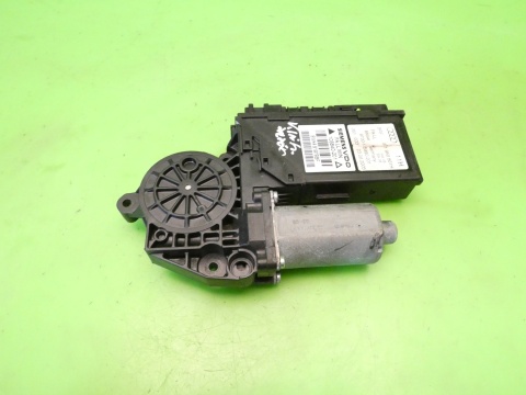 Silniczek szyby lewy przód 8E1959801H AUDI A4 B7 04-08