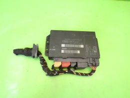 Moduł komfortu 8E0959433BP AUDI A4 B7 2.0 ALT SEDAN 04-08