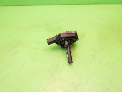 Czujnik poziomu oleju 1J0907660C AUDI A4 B7 2.0 ALT 130KM 04-08