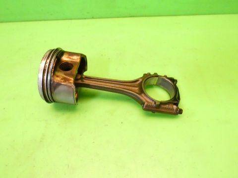 Tłok + korbowód 82,465 82L82 AUDI A4 B7 2.0 ALT 130KM 04-08