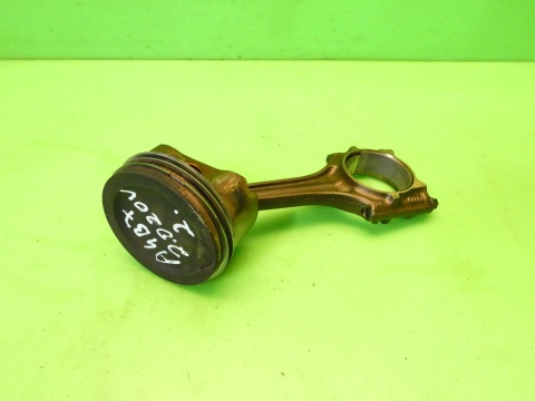 Tłok + korbowód 82,465 82L82 AUDI A4 B7 2.0 ALT 130KM 04-08